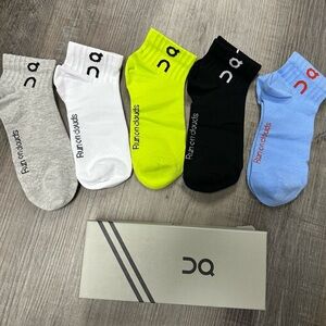 On Running Athletic Socks 5 pairs